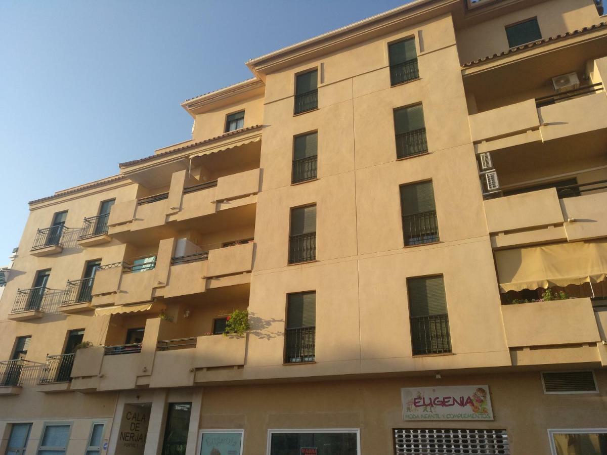 Apartamento Cala De Nerja-Lovely Zewnętrze zdjęcie