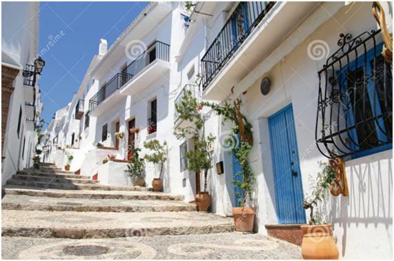 Apartamento Cala De Nerja-Lovely Zewnętrze zdjęcie